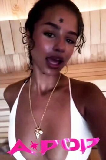 Full leaked Heyitssarah/ private onlyfans photo