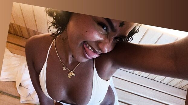 Full leaked Noteasybeinwheezy / private onlyfans photo