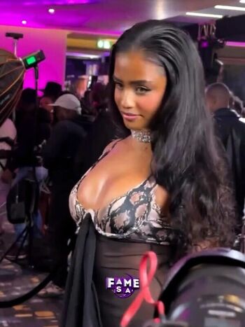 Full leaked Bikinihuntress/ private onlyfans photo