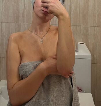 Full leaked Uliankaberezka private onlyfans photo