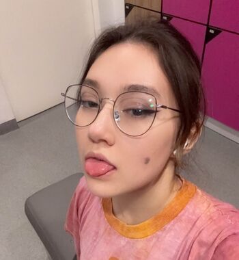 Full leaked Valerie cossette / private onlyfans photo