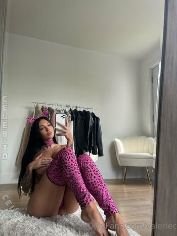 Full leaked Valerie cossette  page private onlyfans photo