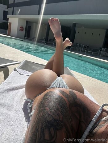 Full leaked Valerie cossette private onlyfans photo
