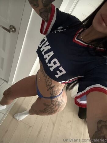 Full leaked Valerie cossette private onlyfans photo
