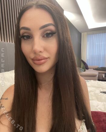 Full leaked Vivienne huber private onlyfans photo