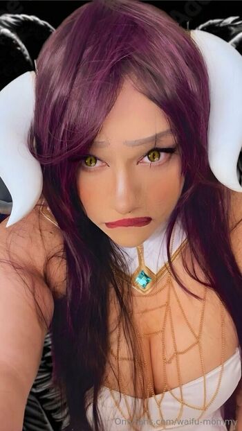 Full leaked Waifu mommy page private onlyfans photo