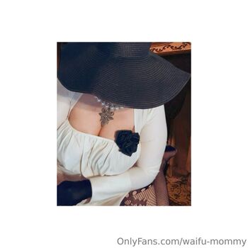 Full leaked Waifu mommy page private onlyfans photo