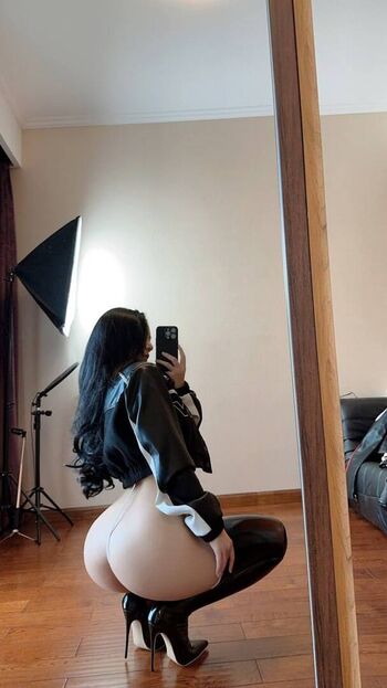 Full leaked Angelyoungsxxx / private onlyfans photo