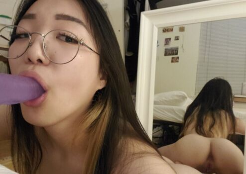 Full leaked Zoie burgher/ private onlyfans photo