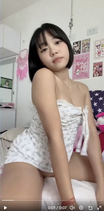 Full leaked Annalee/ private onlyfans photo