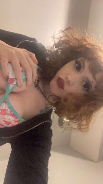 Full leaked Xteencumslutx/ private onlyfans photo