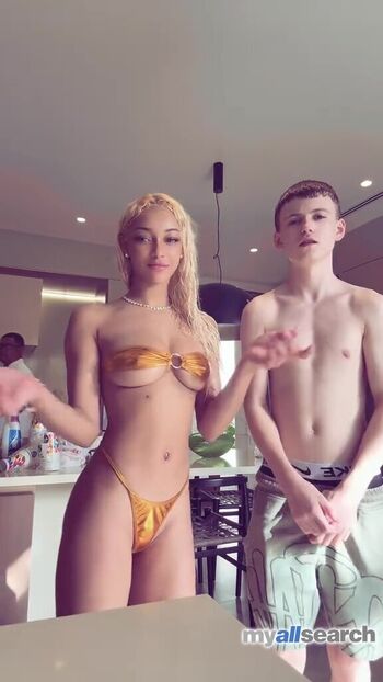 Full leaked Wolfi watson private onlyfans photo