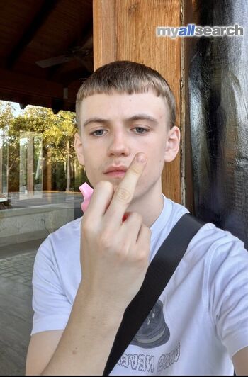 Full leaked Wolfi watson private onlyfans photo