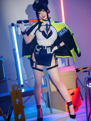 Ying Tze