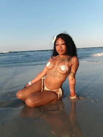 Full leaked Youlovechina private onlyfans photo