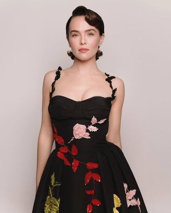 Zoey Deutch