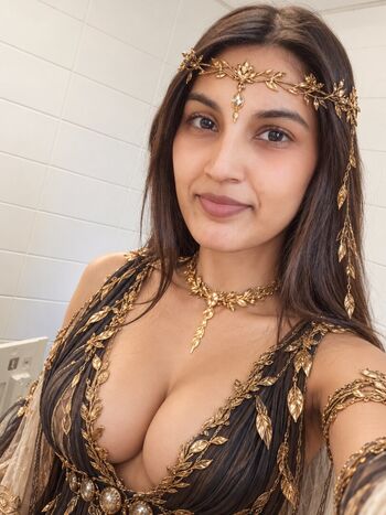 Full leaked Zufi khan page private onlyfans photo